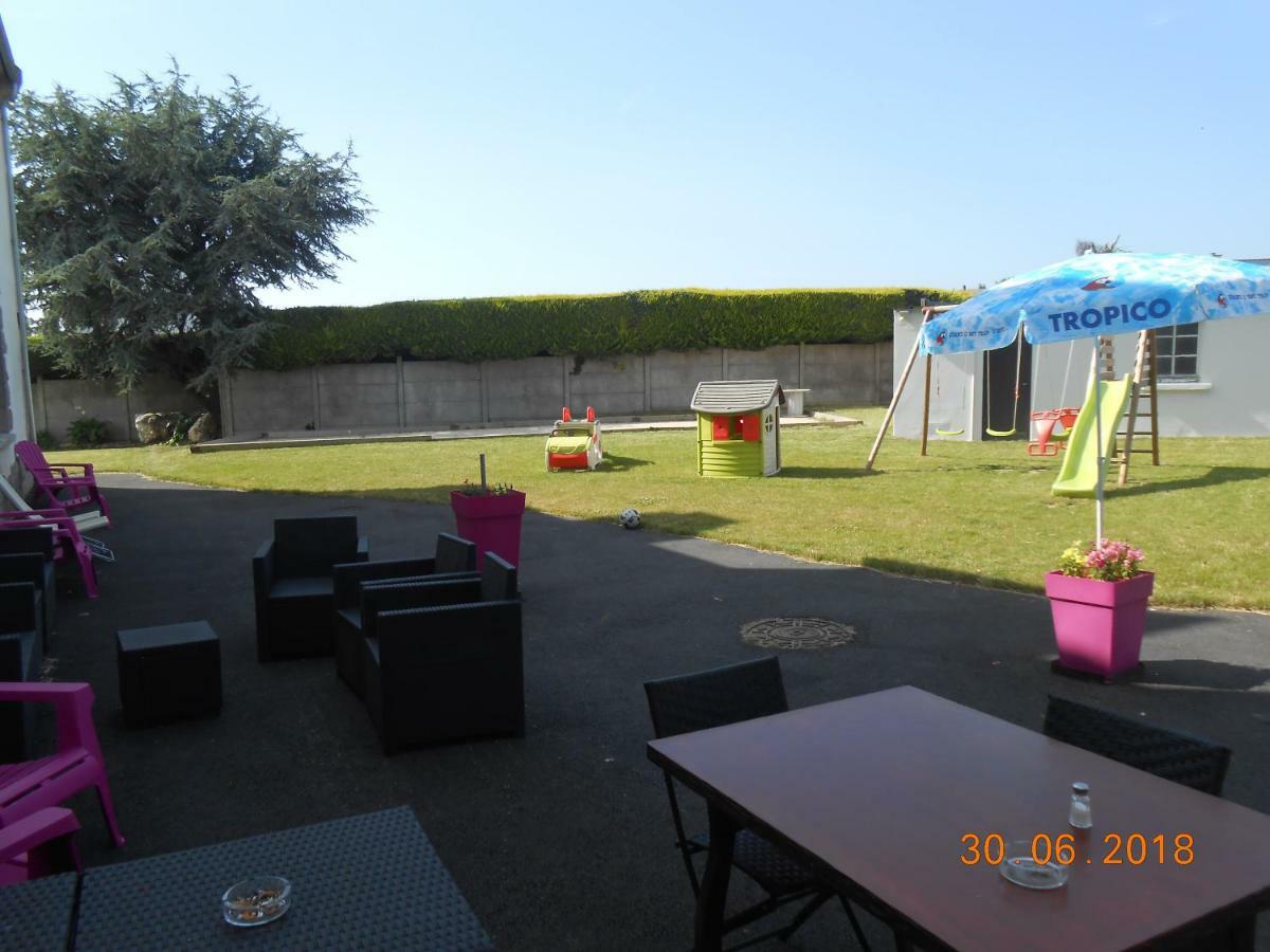 Le Relais Des Primeurs Logis Hotel Taule Luaran gambar