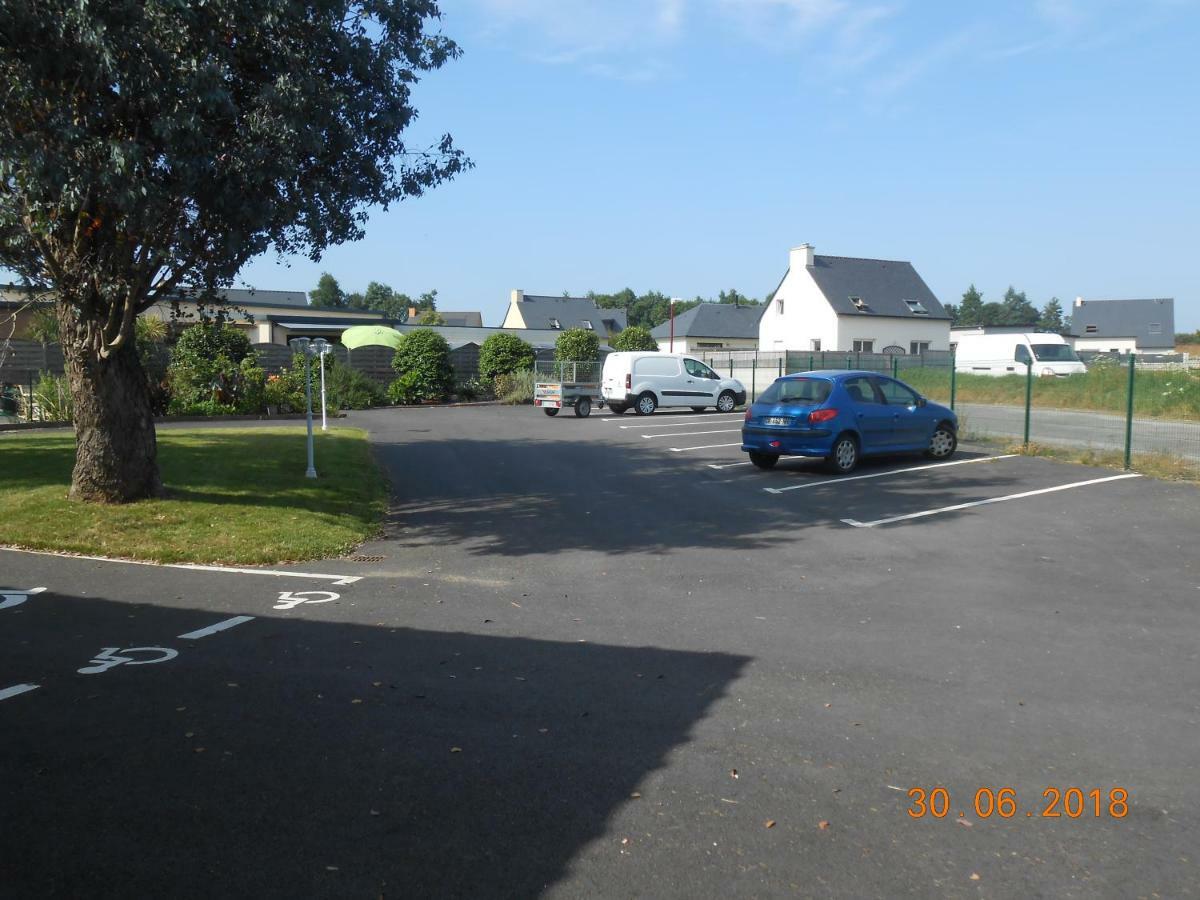 Le Relais Des Primeurs Logis Hotel Taule Luaran gambar