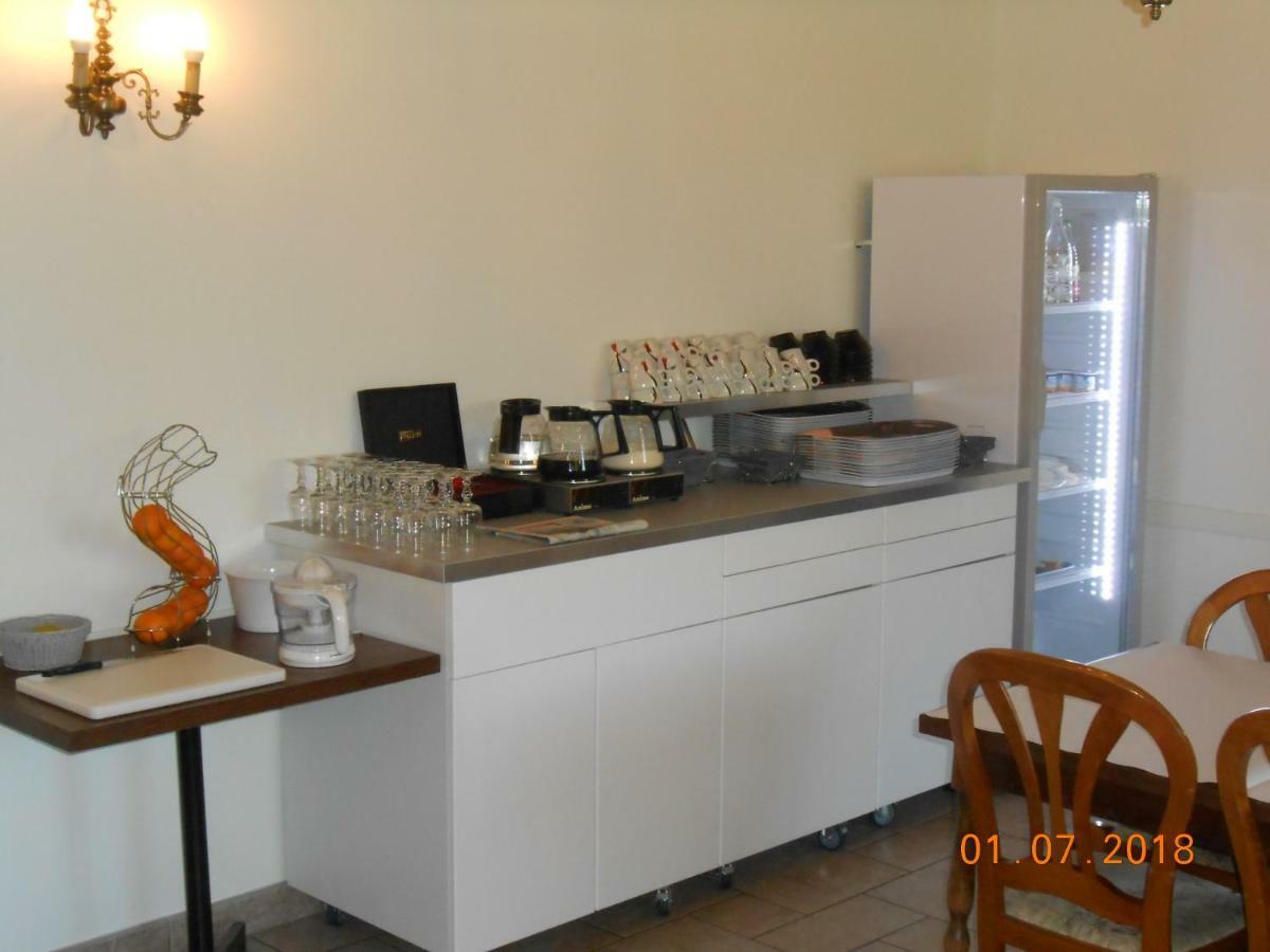 Le Relais Des Primeurs Logis Hotel Taule Luaran gambar